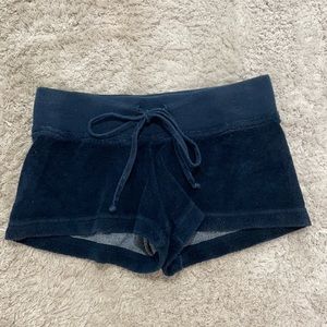 Hard tail shorts